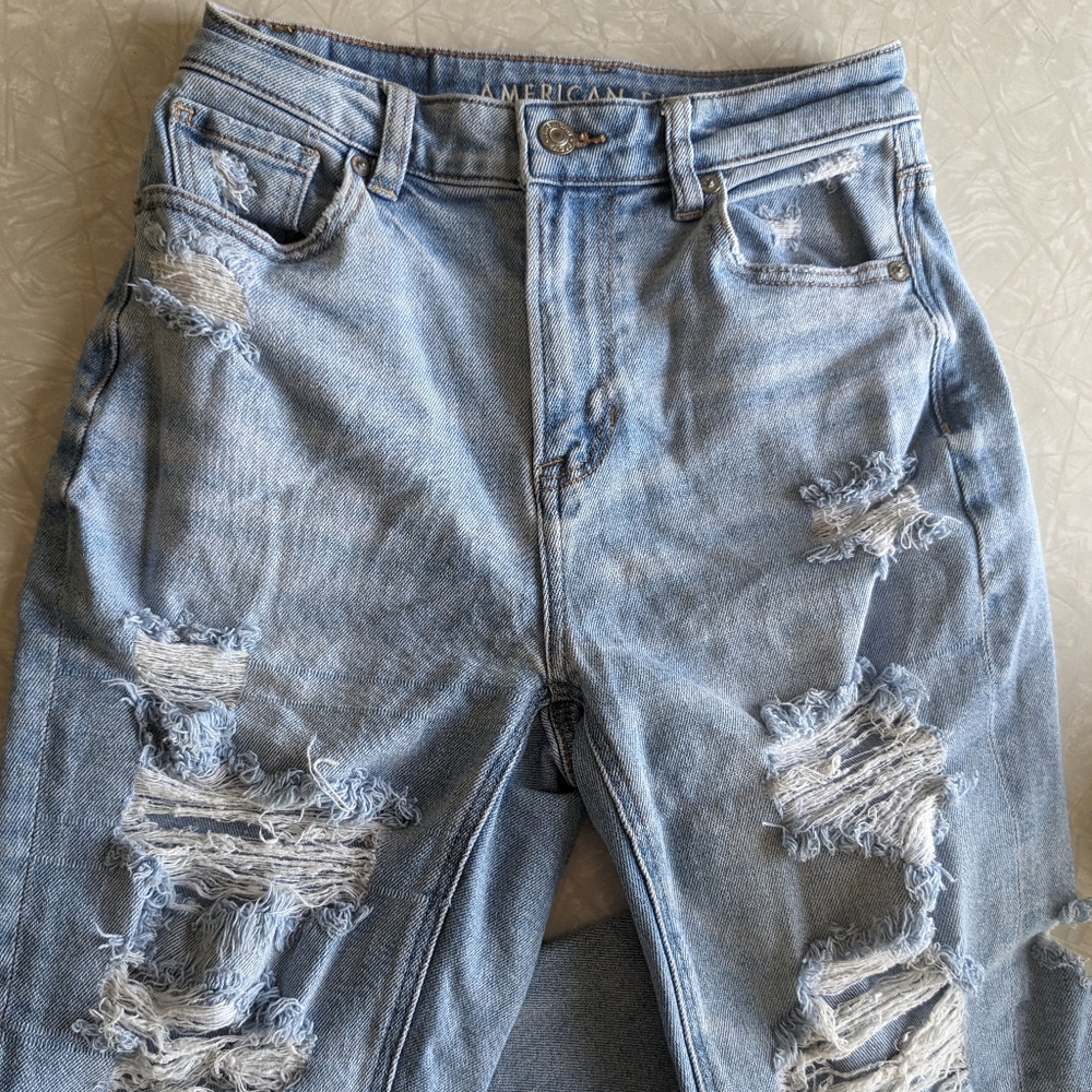 American Eagle mom jeans